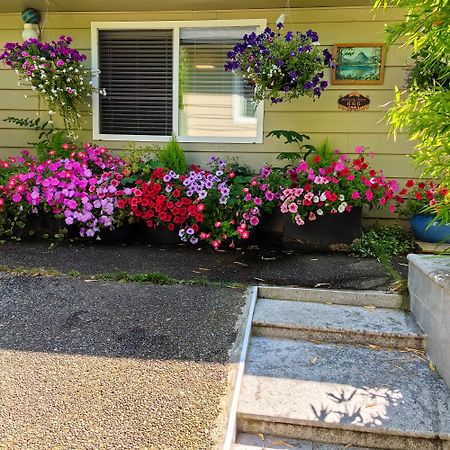Romantic Homestay Coquitlam Exterior foto
