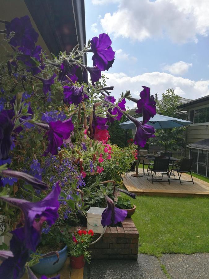 Romantic Homestay Coquitlam Exterior foto