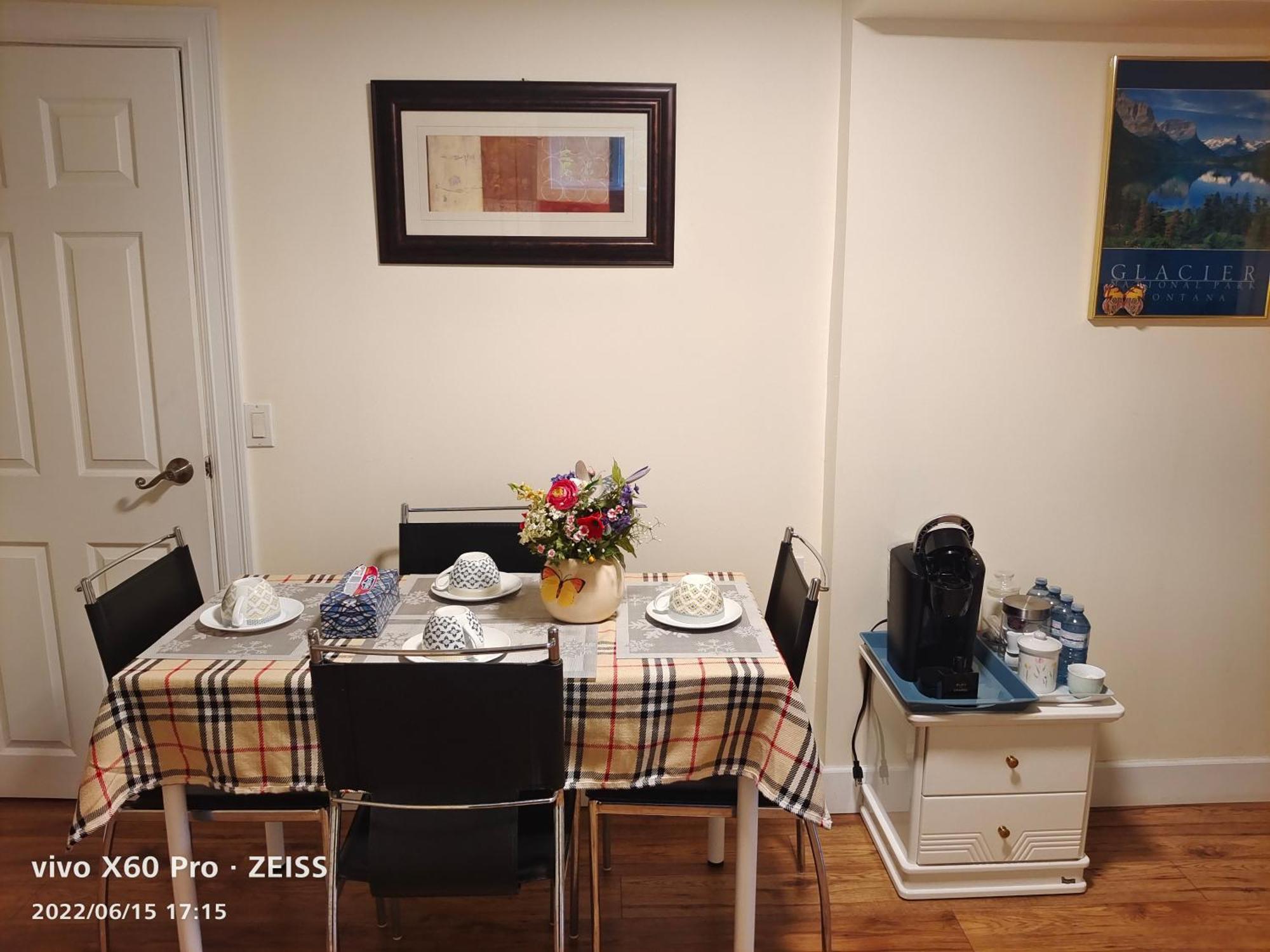 Romantic Homestay Coquitlam Zimmer foto